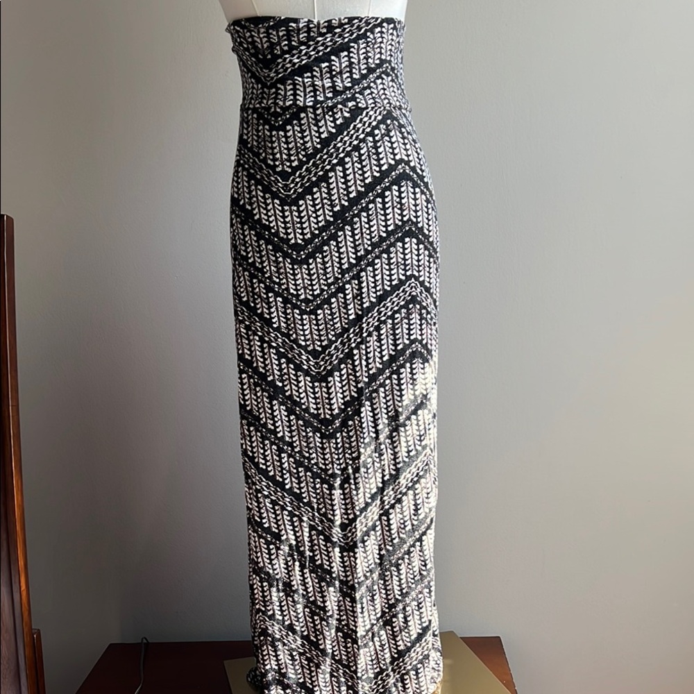 Living Doll Black and White Pleated Pencil Maxi Skirt